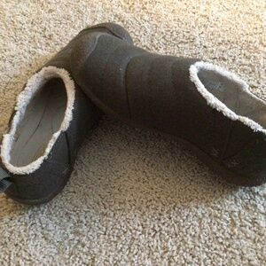 Keen Woolen Clogs - Size 7